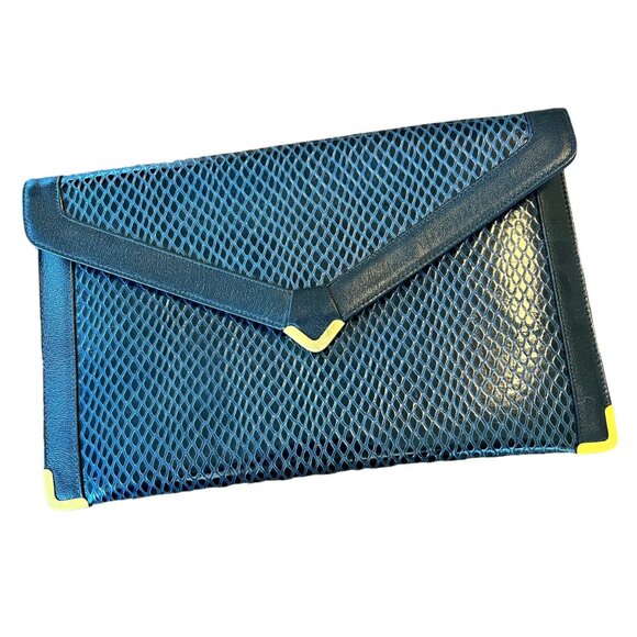 Vintage Koret Pebbled Leather Navy Gold Hardware Envelope Clutch - Picture 1 of 9